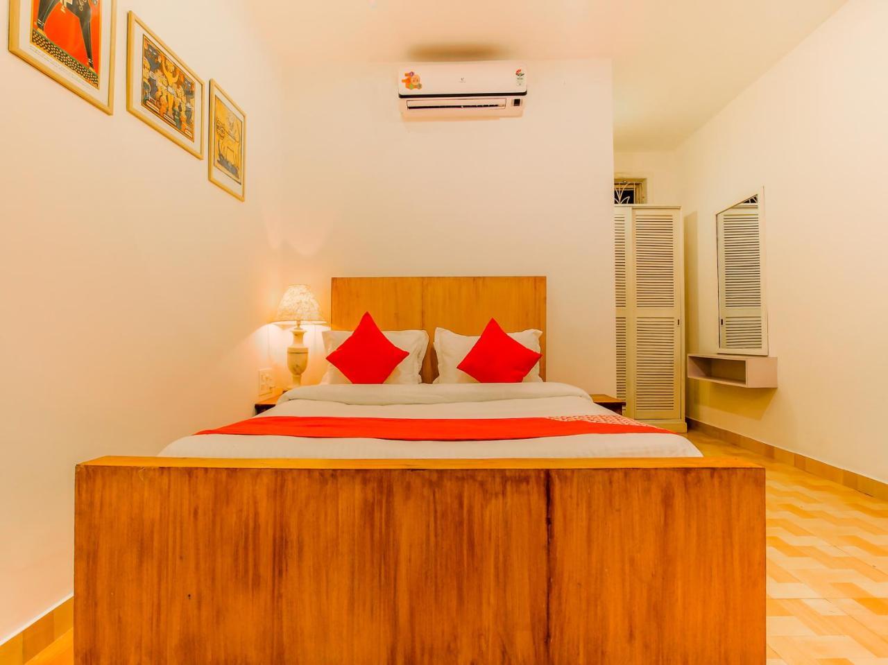 Oyo 22056 Arambol Plaza Beach Resort Dış mekan fotoğraf