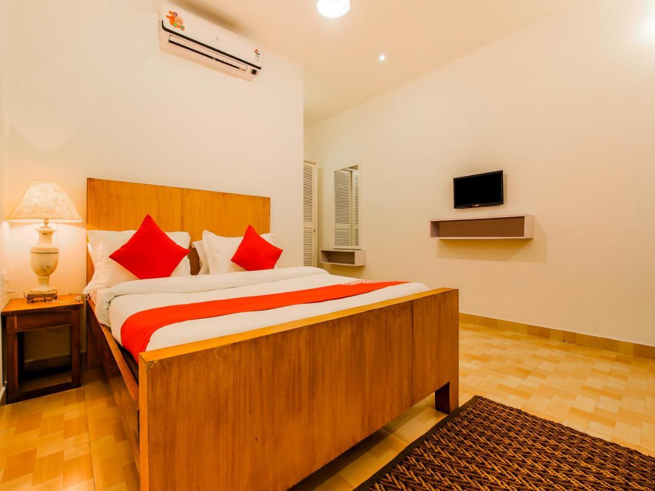 Oyo 22056 Arambol Plaza Beach Resort Dış mekan fotoğraf