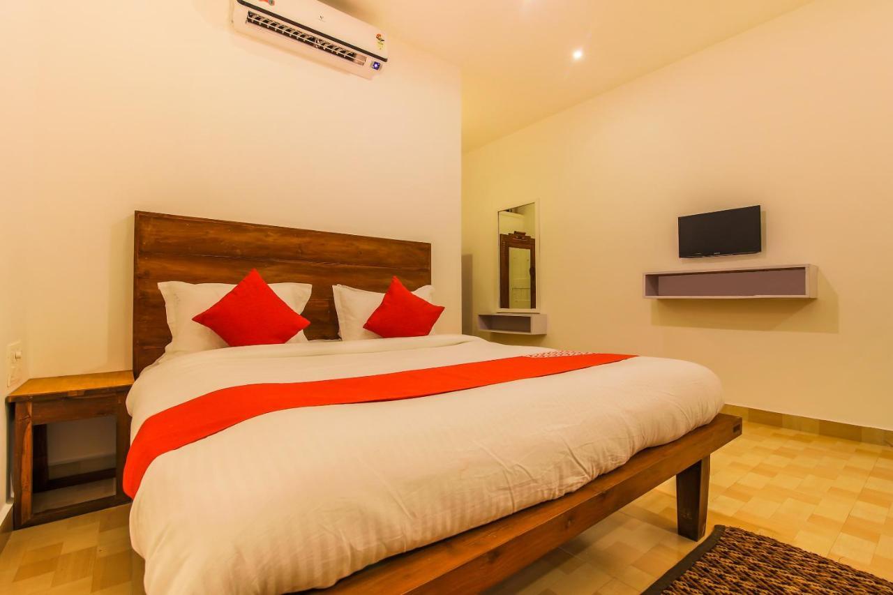 Oyo 22056 Arambol Plaza Beach Resort Dış mekan fotoğraf
